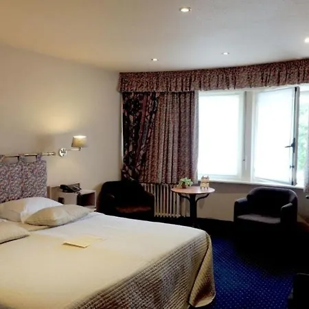 Hotell Pannenhuis 3*